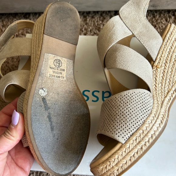 Wedges - Picture 2 of 7